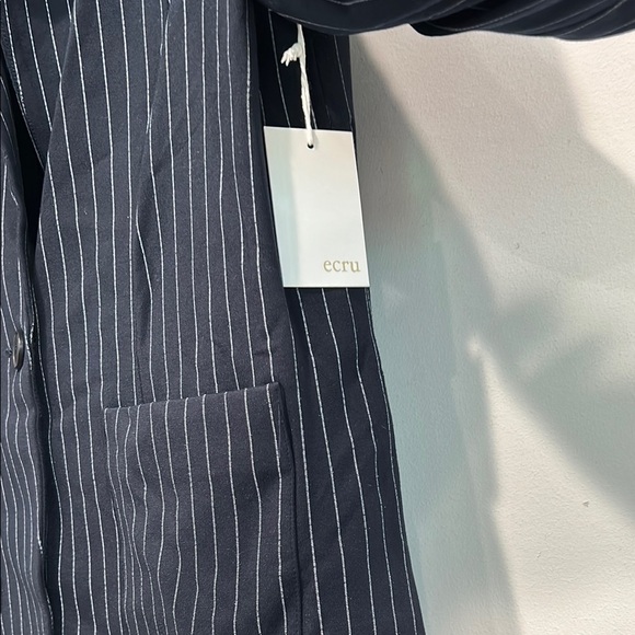 Ecru Navy blue Pinstripe Blazer women’s size small new with tags - Picture 4 of 9